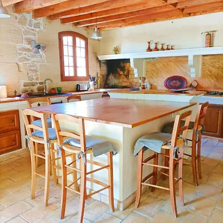 Mas Le Clos De Teillan 6 3 Sdb, Piscine, Sauna, Bain A Remous Villa Aimargues